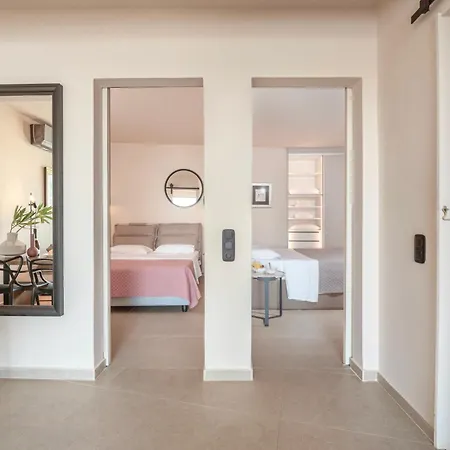 Luxury House With Private Pool At Elia Vakantiehuis