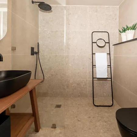 Luxury House With Private Pool At Elia Vakantiehuis *