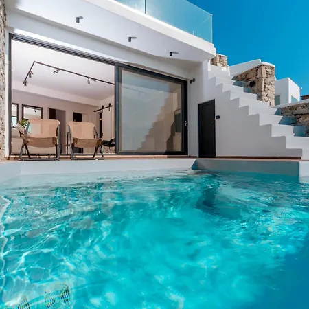 Luxury House With Private Pool At Elia Vakantiehuis *